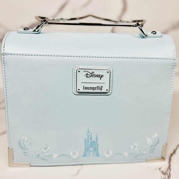 Loungefly Disney Princess Cinderella Shimmer Crossbody Embroidered Bag - Picture 4 of 16
